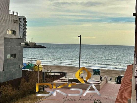 Foto 2 de Pis en lloguer a Zona Playa de la Concha de 2 habitacions amb terrassa i piscina