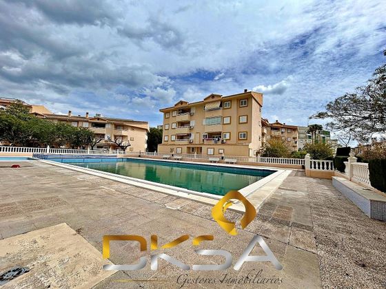 Foto 2 de Pis en lloguer a Zona Playa de la Concha de 2 habitacions amb terrassa i piscina