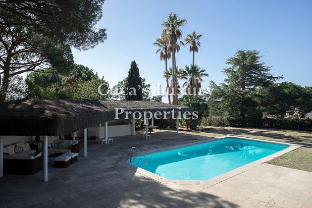 Foto 2 de Xalet en venda a paseo De la Gleva de 6 habitacions amb terrassa i piscina