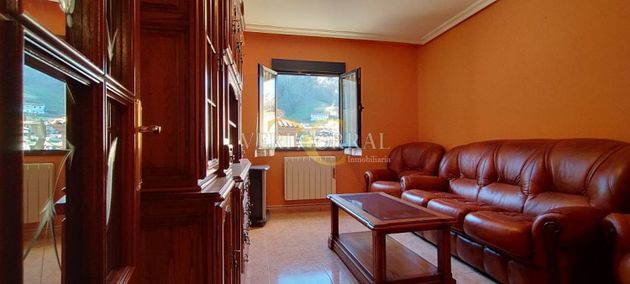 Foto 2 de Venta de piso en Quirós de 3 habitaciones con calefacción