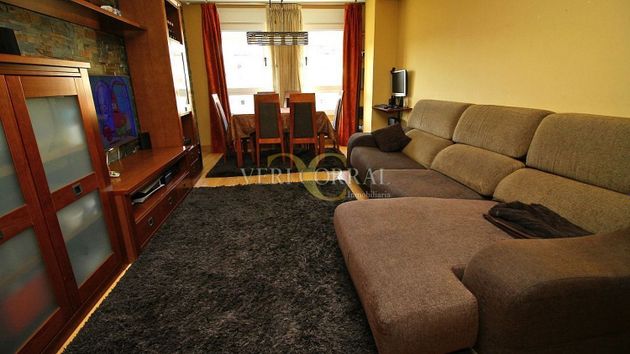 Foto 2 de Pis en venda a Roces Sur de 3 habitacions amb garatge i calefacció