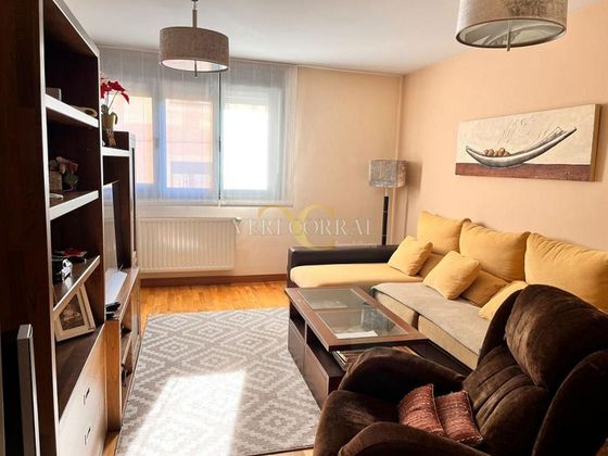 Foto 1 de Pis en venda a Piloña de 3 habitacions amb garatge i calefacció