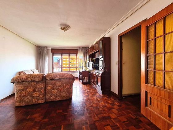 Foto 1 de Pis en venda a Tenderina Alta - Fozaneldi de 3 habitacions amb terrassa i calefacció