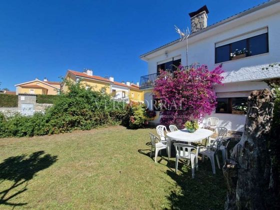 Foto 2 de Casa en venda a Celorio-Poó-Parres de 4 habitacions amb terrassa i jardí