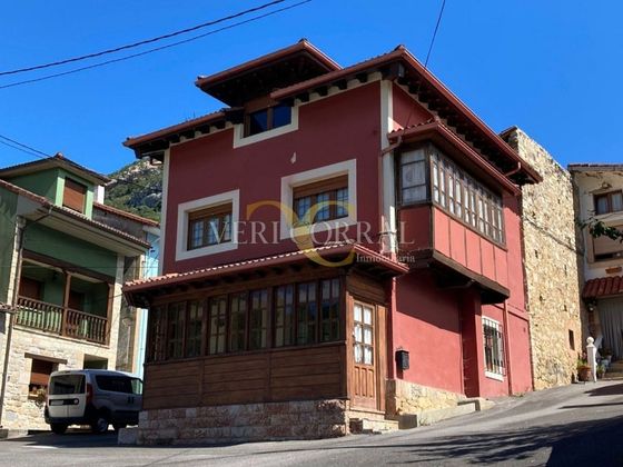 Foto 1 de Casa en venda a Cabrales de 4 habitacions amb terrassa i garatge