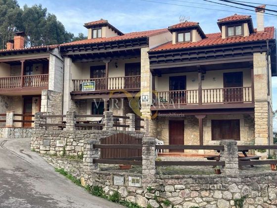 Foto 1 de Casa en venda a Val de San Vicente de 7 habitacions amb terrassa i balcó