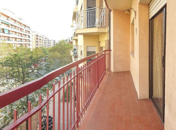 Foto 1 de Venta de piso en Vilapicina i la Torre Llobeta de 4 habitaciones con balcón y calefacción