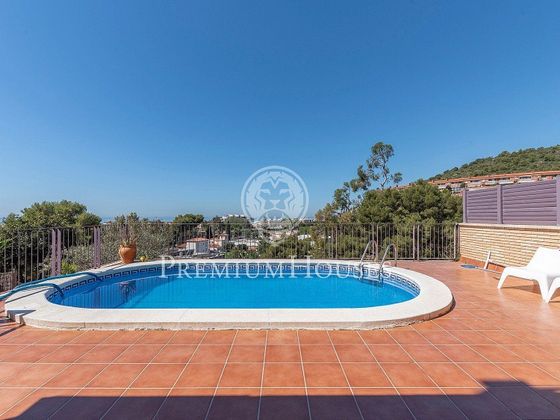 Foto 2 de Casa en alquiler en Botigues de Sitges - Garraf de 5 habitaciones con terraza y piscina