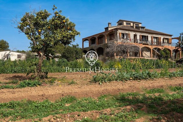 Foto 2 de Casa rural en venda a L'Aragai - Prat de Vilanova de 5 habitacions amb piscina i jardí