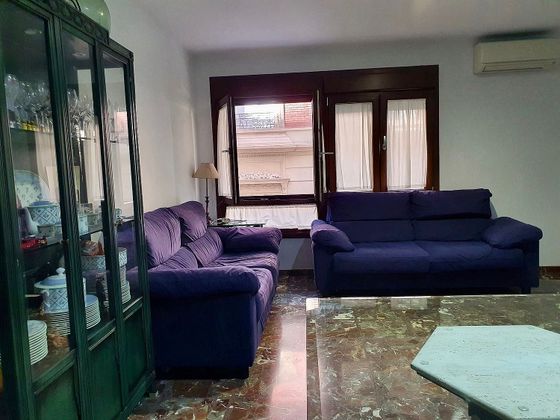 Foto 2 de Pis en venda a Centro - Almería de 4 habitacions amb terrassa i aire acondicionat