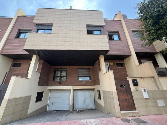 Foto 1 de Venta de casa en Los Molinos - Villa Blanca de 4 habitaciones con terraza y garaje