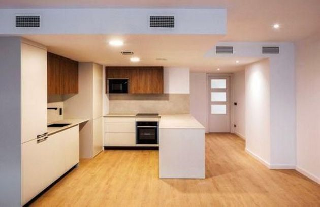 Foto 1 de Venta de piso en Santa Eulàlia de 3 habitaciones con terraza y calefacción
