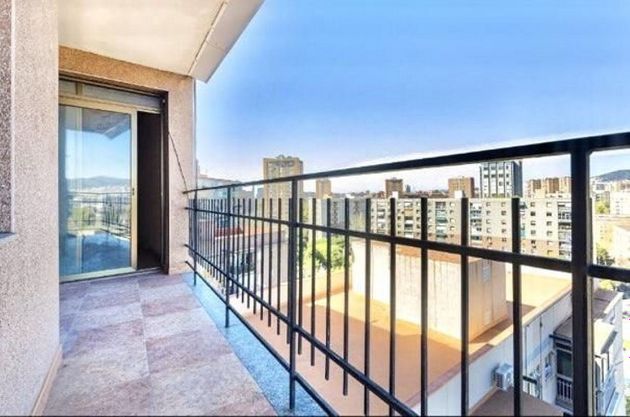 Foto 2 de Venta de piso en Sant Adrià de Besos de 3 habitaciones con balcón y ascensor