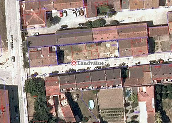 Foto 1 de Venta de terreno en calle Del Mig de 491 m²