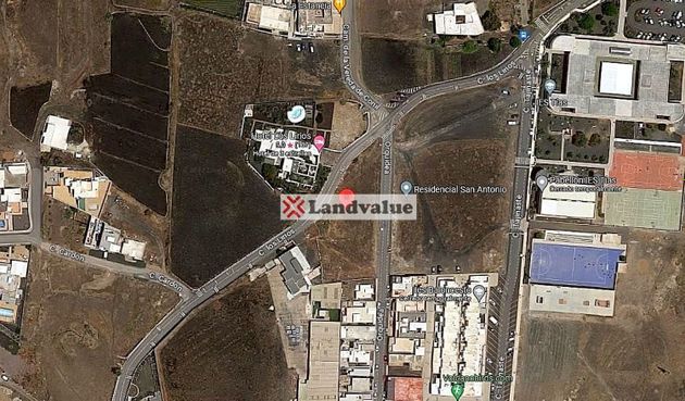 Foto 1 de Venta de terreno en calle Los Lirios de 2261 m²