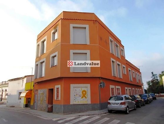 Foto 2 de Edificio en venta en calle Francesc Macià de 1015 m²