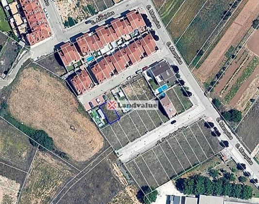 Foto 1 de Venta de terreno en calle Marquina de 129 m²