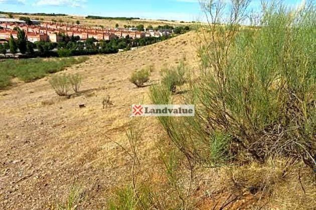 Foto 2 de Venta de terreno en Meco pueblo de 56465 m²