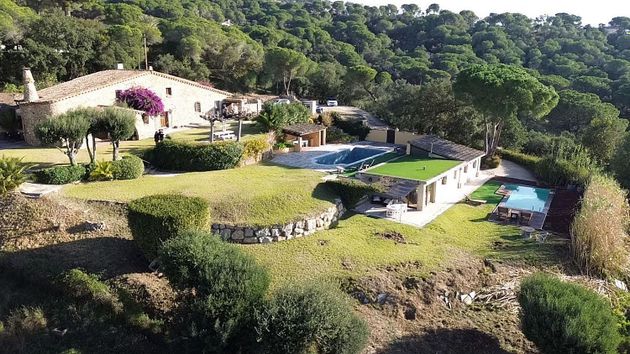 Foto 1 de Casa rural en venda a Santa Cristina d'Aro de 5 habitacions amb terrassa i piscina