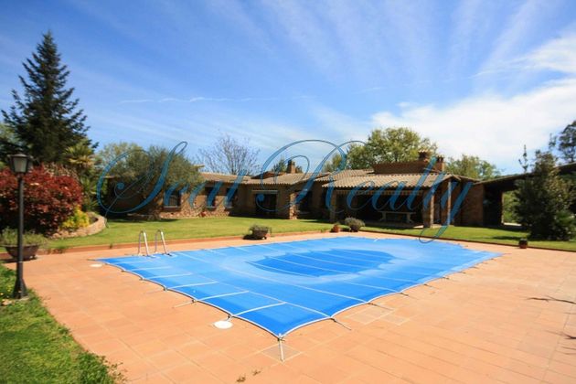 Foto 2 de Casa rural en venta en Llagostera de 3 habitaciones con terraza y piscina