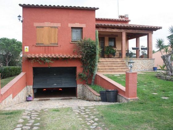 Foto 1 de Chalet en venta en Cabanyes-Mas Ambrós-Mas Pallí de 3 habitaciones con terraza y piscina