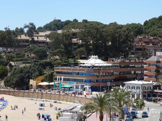 Foto 1 de Local en venda a paseo Del Mar amb terrassa
