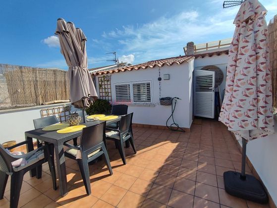 Foto 2 de Dúplex en venta en Les Roquetes de 4 habitaciones con terraza y garaje