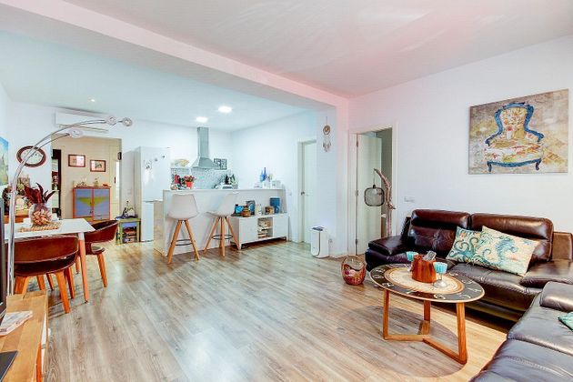 Foto 1 de Piso en venta en Els Molins - La Devesa - El Poble-sec de 3 habitaciones con aire acondicionado y calefacción