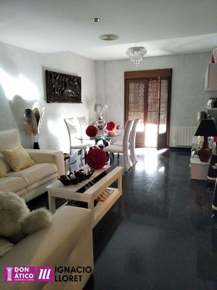 Foto 2 de Pis en venda a Almendralejo de 4 habitacions amb terrassa i garatge