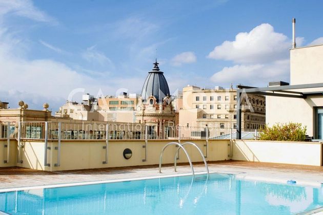 Foto 2 de Estudi en venda a El Gòtic amb piscina i aire acondicionat