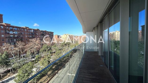 Foto 1 de Venta de piso en El Besós i el Maresme de 2 habitaciones con terraza y piscina