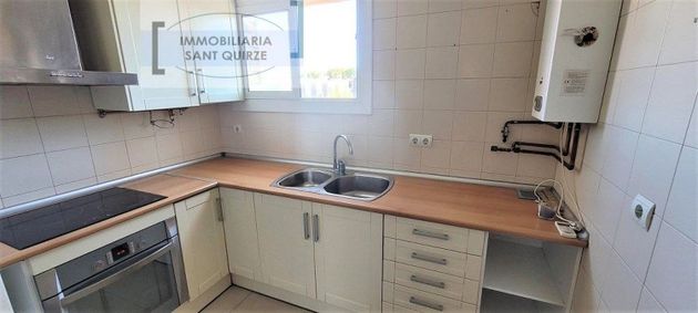 Foto 2 de Venta de piso en Centre - Sant Quirze del Vallès de 3 habitaciones con aire acondicionado y calefacción