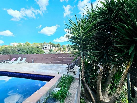 Foto 1 de Chalet en venta en Les Brises de Calafell - Segur de Dalt de 4 habitaciones con terraza y piscina