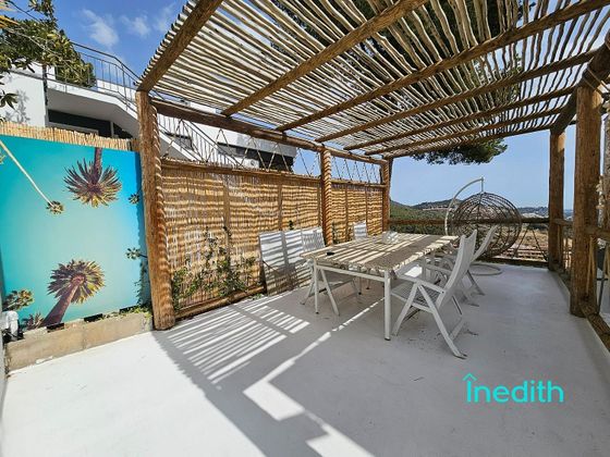 Foto 2 de Xalet en venda a Botigues de Sitges - Garraf de 4 habitacions amb terrassa i piscina