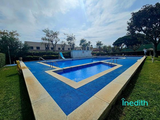 Foto 2 de Pis en venda a Premià de Mar de 3 habitacions amb terrassa i piscina