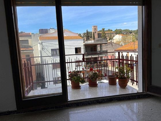 Foto 1 de Pis en lloguer a Sant Pere de Vilamajor de 3 habitacions amb terrassa i balcó