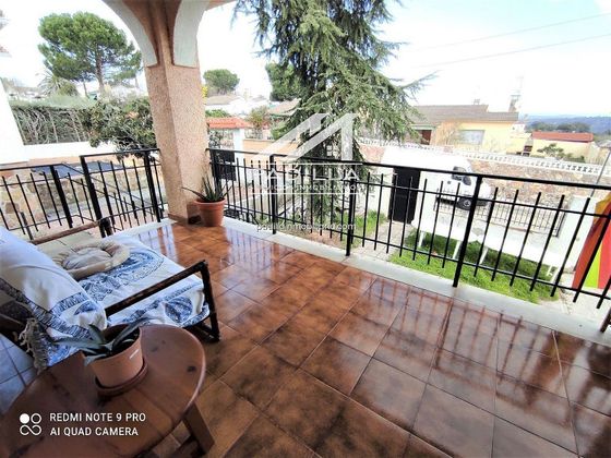 Foto 1 de Casa en venda a Aldea del Fresno de 4 habitacions amb garatge i jardí