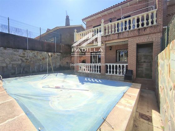 Foto 2 de Casa en venta en Méntrida de 3 habitaciones con terraza y piscina