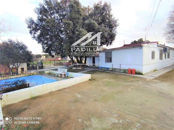 Foto 2 de Casa en venta en Méntrida de 3 habitaciones con piscina y garaje