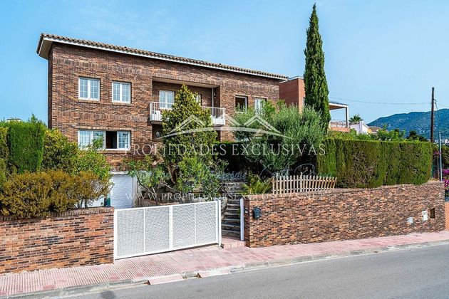 Foto 1 de Chalet en venta en calle Tarragona de 5 habitaciones con terraza y piscina