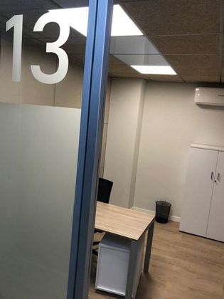 Foto 2 de Alquiler de oficina en calle De Brusi de 16 m²