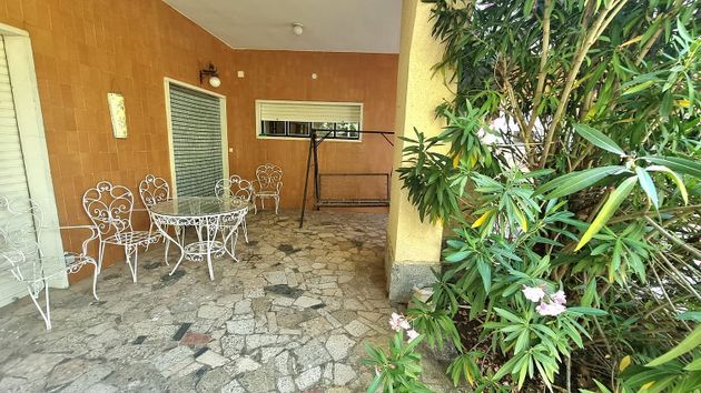 Foto 1 de Venta de chalet en Santa Marta de Tormes de 5 habitaciones con piscina y garaje
