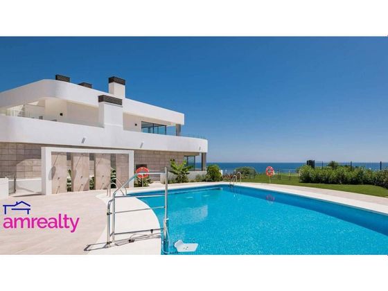 Foto 1 de Pis en venda a El Faro de Calaburra - Chaparral de 3 habitacions amb terrassa i piscina