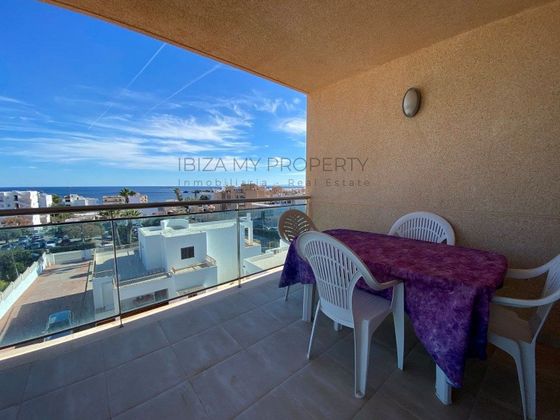 Foto 1 de Pis en venda a Ses Figueretes - Platja d'en Bossa - Cas Serres de 3 habitacions amb terrassa i aire acondicionat