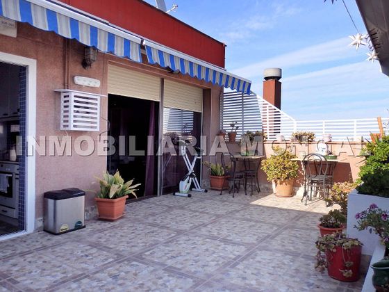 Foto 2 de Àtic en venda a Centre - Sant Boi de Llobregat de 4 habitacions amb terrassa i aire acondicionat