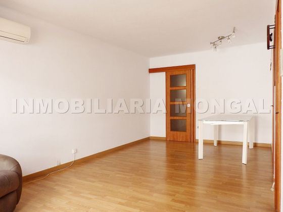 Foto 2 de Pis en venda a Centre - Sant Boi de Llobregat de 4 habitacions amb balcó i aire acondicionat