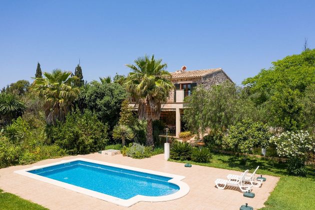 Foto 2 de Casa rural en venda a Gran Via de Colom de 5 habitacions amb terrassa i piscina