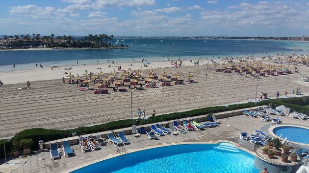 Foto 1 de Pis en venda a Port d'Alcúdia - Platja d'Alcúdia de 2 habitacions amb terrassa i piscina