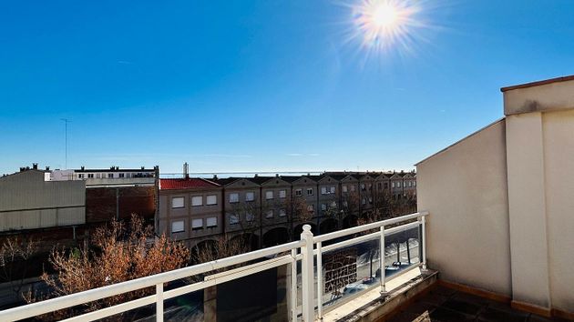 Foto 1 de Venta de piso en calle Sant Isidre de 2 habitaciones con terraza y aire acondicionado