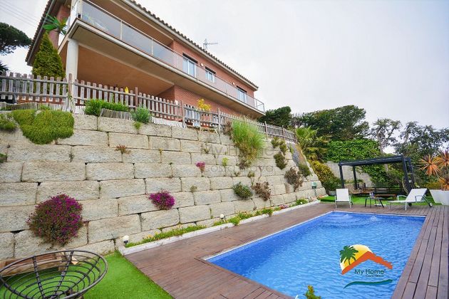 Foto 1 de Chalet en venta en Roca Grossa - Serra Brava de 5 habitaciones con terraza y piscina